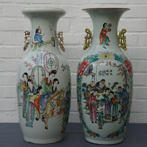 Two Chinese famille rose two-sided design vases, 19/20th C. — 照片 7