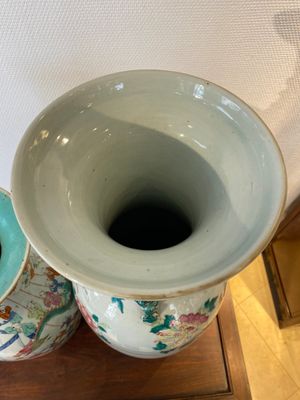 Two Chinese famille rose vases, 19th C. — photo 7