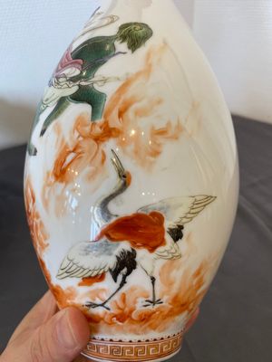 Two Chinese famille rose vases, Cao Mulin 曹木林 and Wang Bu 王步 mark, one dated 1980 — 照片 7