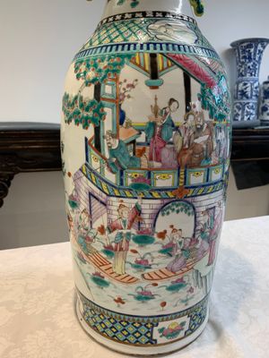 Two Chinese famille rose vases with birds among flowers and narrative design, 19th C. — 照片 10