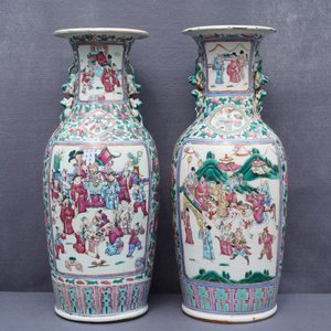 Two Chinese famille rose vases with court scenes, 19th C. — 照片 15