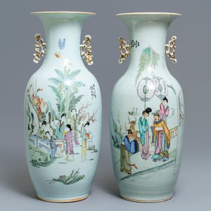 Two Chinese famille rose vases with figures in a garden, 19/20th C. — 照片 1