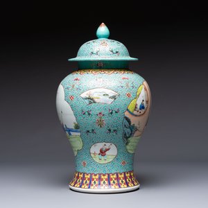 Two Chinese famille rose yellow-ground vases and a turquoise-ground vase, Qianlong and Jing De Zhen 景德鎮 marks, 20th C. — photo 9