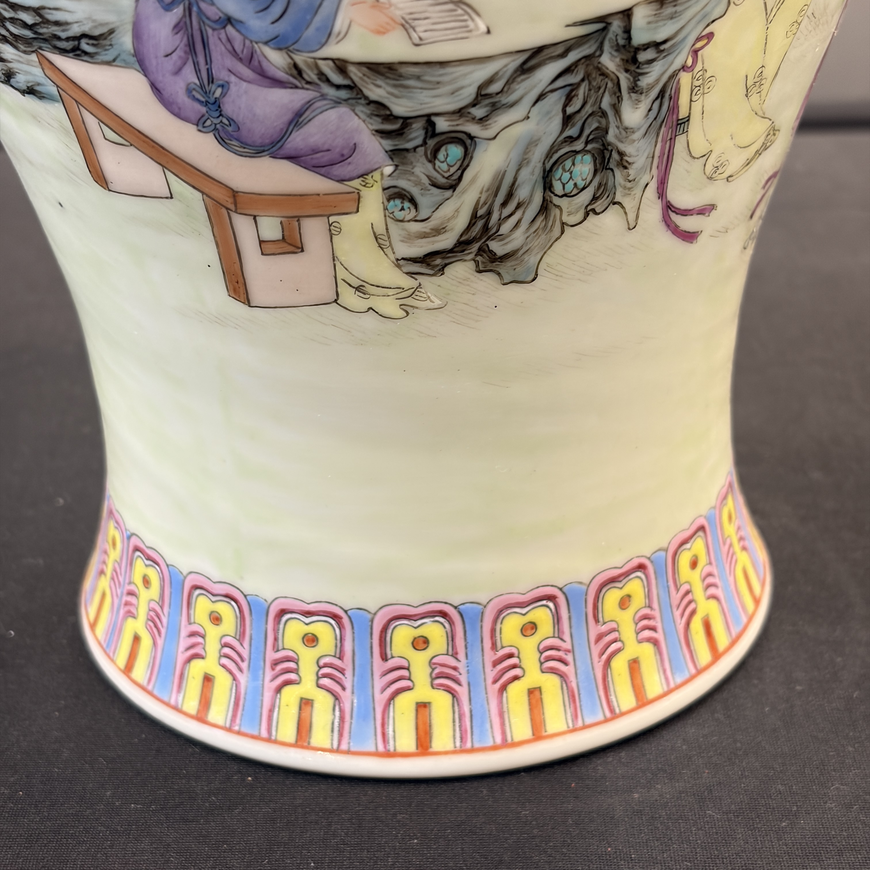 Two Chinese famille roses vases and a dish with figural design — photo 20