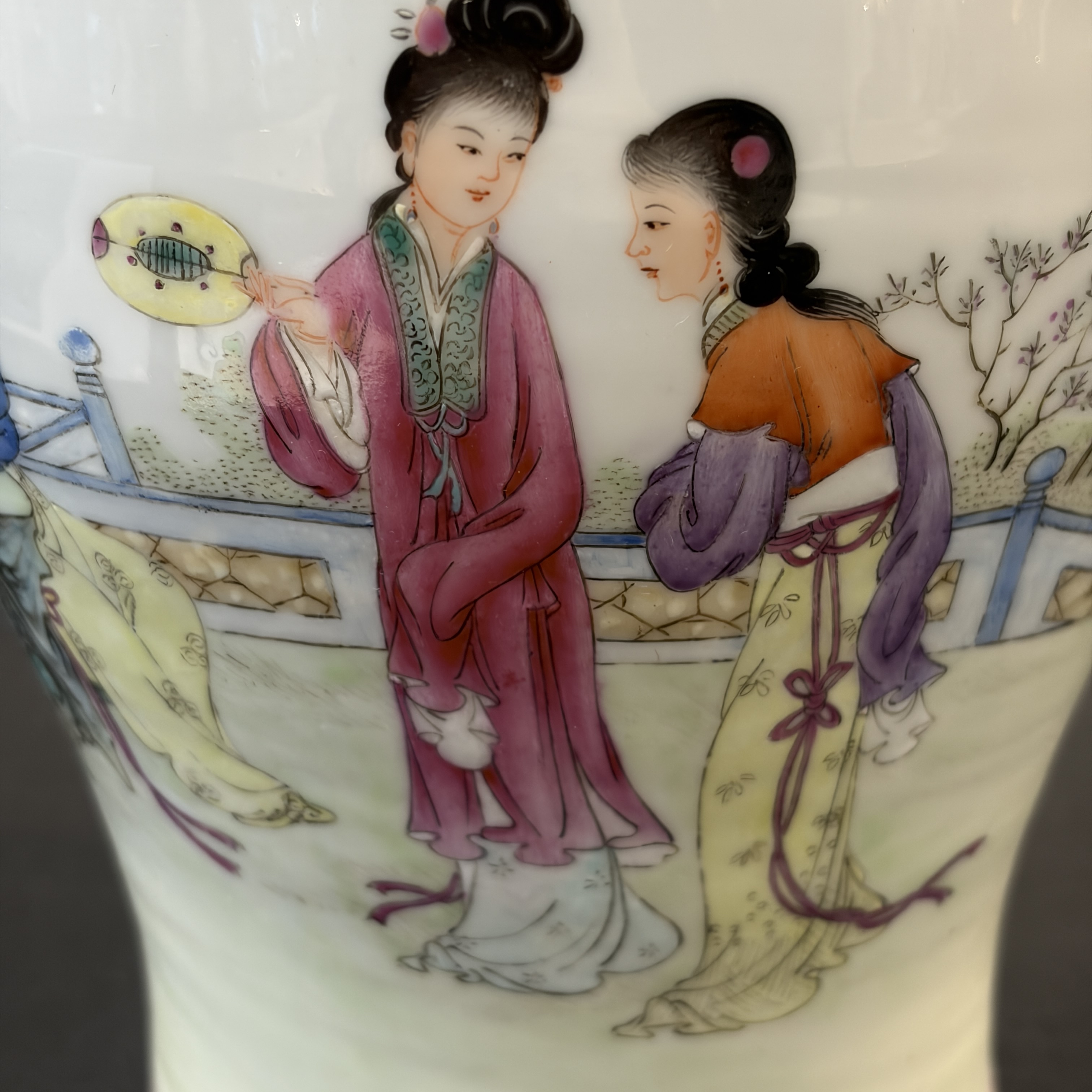 Two Chinese famille roses vases and a dish with figural design — photo 23