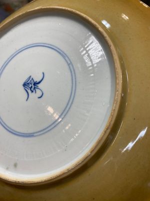Two Chinese famille verte anhua-decorated dishes, Kangxi — photo 9