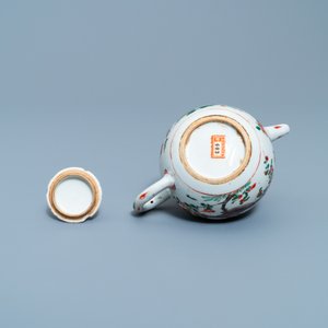 Two Chinese famille verte cup stands, a teapot and a plate, Kangxi — photo 11