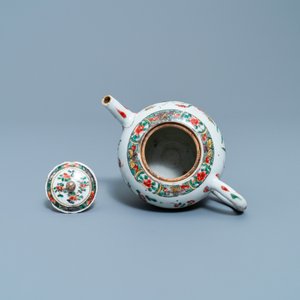 Two Chinese famille verte cup stands, a teapot and a plate, Kangxi — photo 10