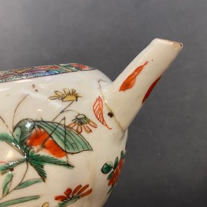 Two Chinese famille verte cup stands, a teapot and a plate, Kangxi — 照片 25