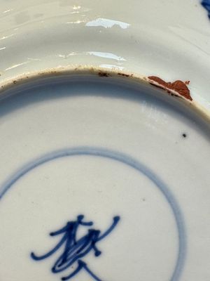 Two Chinese famille verte cups and four saucers, lingzhi and jade marks, Kangxi — foto 11