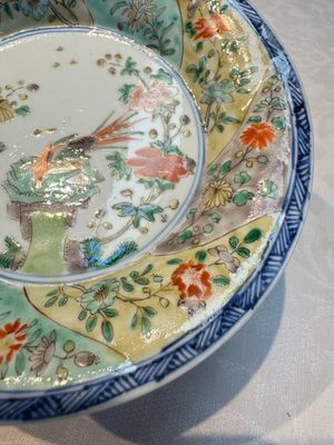 Two Chinese famille verte cups and four saucers, lingzhi and jade marks, Kangxi — foto 16