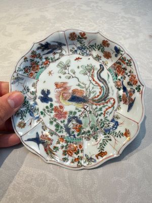 Two Chinese famille verte cups and four saucers, lingzhi and jade marks, Kangxi — foto 44