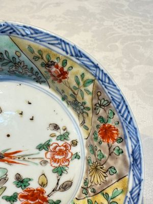 Two Chinese famille verte cups and four saucers, lingzhi and jade marks, Kangxi — foto 5