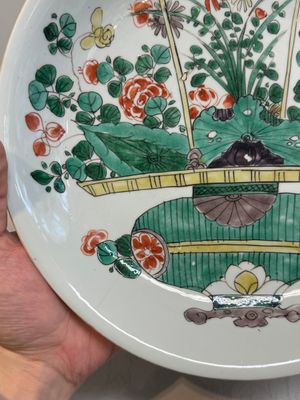 Two Chinese famille verte 'flower basket' dishes and a plate, Kangxi — photo 22