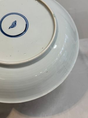 Two Chinese famille verte 'flower basket' dishes and a plate, Kangxi — photo 29