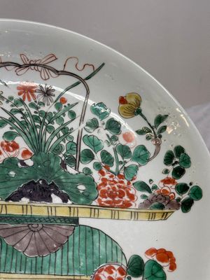 Two Chinese famille verte 'flower basket' dishes and a plate, Kangxi — photo 35