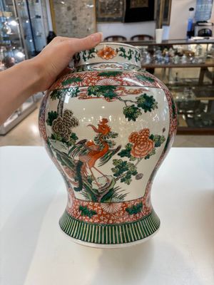 Two Chinese famille verte 'flowers and mythical animals' vases, 19th C. — photo 1