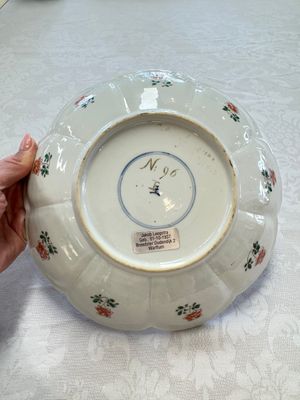 Two Chinese famille verte lotus-shaped plates, Johanneum mark, ex-collection of August the Strong, Kangxi — photo 11