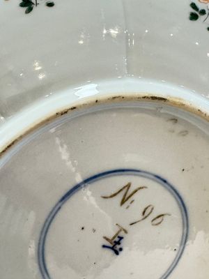 Two Chinese famille verte lotus-shaped plates, Johanneum mark, ex-collection of August the Strong, Kangxi — photo 13
