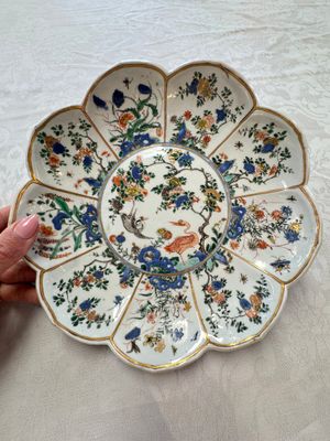 Two Chinese famille verte lotus-shaped plates, Johanneum mark, ex-collection of August the Strong, Kangxi — photo 17