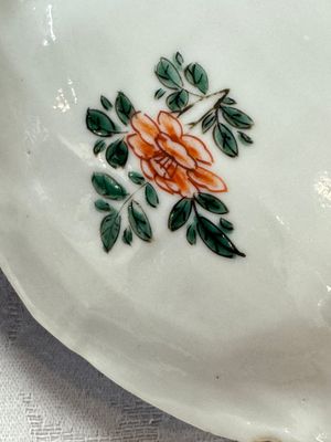 Two Chinese famille verte lotus-shaped plates, Johanneum mark, ex-collection of August the Strong, Kangxi — photo 26