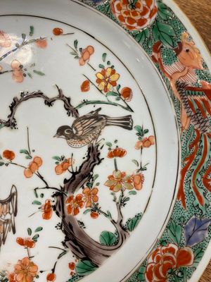 Two Chinese famille verte ‘magpie and prunus’ dishes, Kangxi — photo 3
