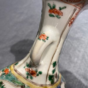 Two Chinese famille verte 'qilin' vases, Kangxi — 照片 25