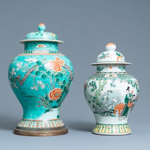 Two Chinese famille verte vases and covers, 19th C. — 照片 2
