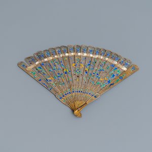 Two Chinese filigree and enamelled silver fans, 19th C. — 照片 5