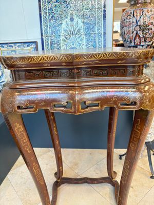 Two Chinese gilt-lacquered stands, 20th C. — photo 7