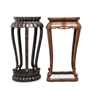 Two Chinese gilt-lacquered stands, 20th C. — photo 4