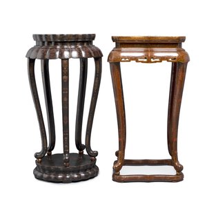 Two Chinese gilt-lacquered stands, 20th C. — photo 6