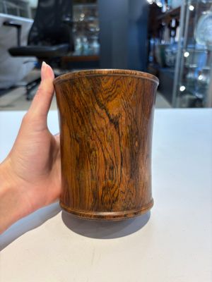 Two Chinese hardwooden brush pots, 20th C. — photo 2