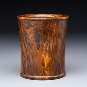 Two Chinese hardwooden brush pots, 20th C. — photo 11
