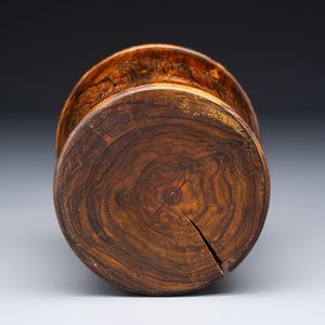 Two Chinese hardwooden brush pots, 20th C. — photo 13