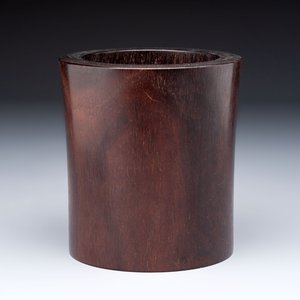 Two Chinese hardwooden brush pots, 20th C. — photo 2