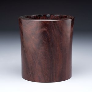 Two Chinese hardwooden brush pots, 20th C. — photo 5