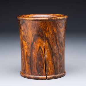 Two Chinese hardwooden brush pots, 20th C. — photo 10