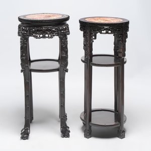 Two Chinese homgmu two-tier stands with marble top and a wooden square stand, 19/20th C. — 照片 5