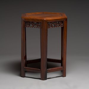 Two Chinese hongmu stands, 19th C. — photo 3