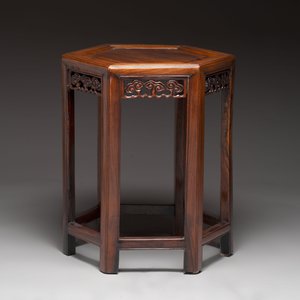 Two Chinese hongmu stands, 19th C. — photo 6