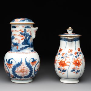 Two Chinese Imari-style jugs with covers, 18th C. — 照片 4