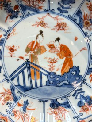 Two Chinese Imari-style plates and a dish with figural design, Kangxi — photo 6