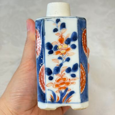Two Chinese Imari-style teapots and a tea caddy — photo 15