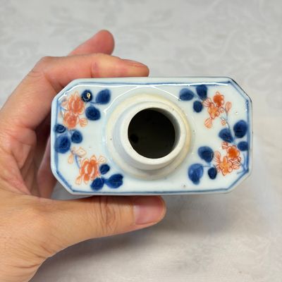 Two Chinese Imari-style teapots and a tea caddy — photo 16