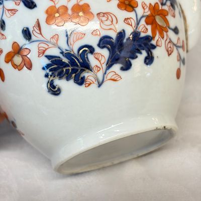 Two Chinese Imari-style teapots and a tea caddy — photo 23