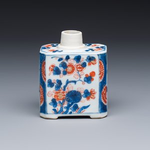 Two Chinese Imari-style teapots and a tea caddy — photo 8
