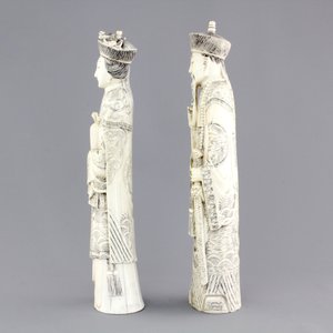 Two Chinese ivory carved figures of the emperor couple, ca. 1920 — photo 5