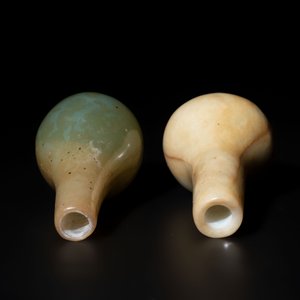 Two Chinese jade miniature bottle vases, probably Qing — 照片 4