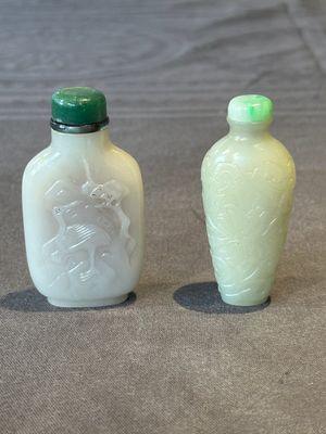 Two Chinese jade snuff bottles, 18/19th C. — foto 1